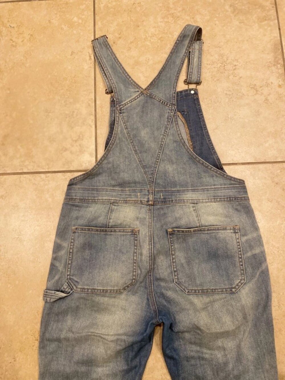 Free People High Roller Denim Overalls Distressed Sz 28” Waist US Sz 6 - Picture 15 of 16